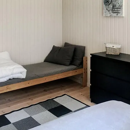 Three-bedroom Holiday In Rødby 32 *
